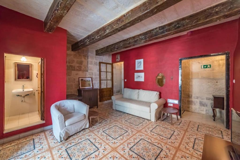 Appartement Juf- Juliana'S Unique Townhouse à La Valette Extérieur photo